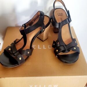 Clarks Black Heeled Shoes with Classic Design